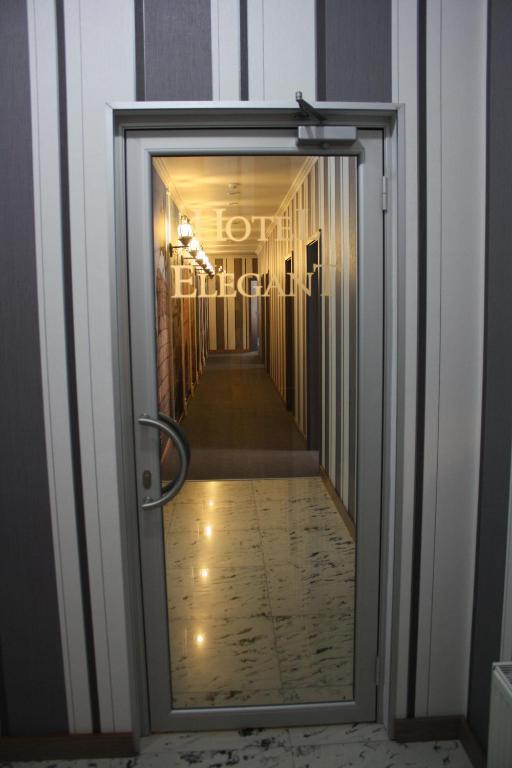 Hotel Elegant キエフ エクステリア 写真