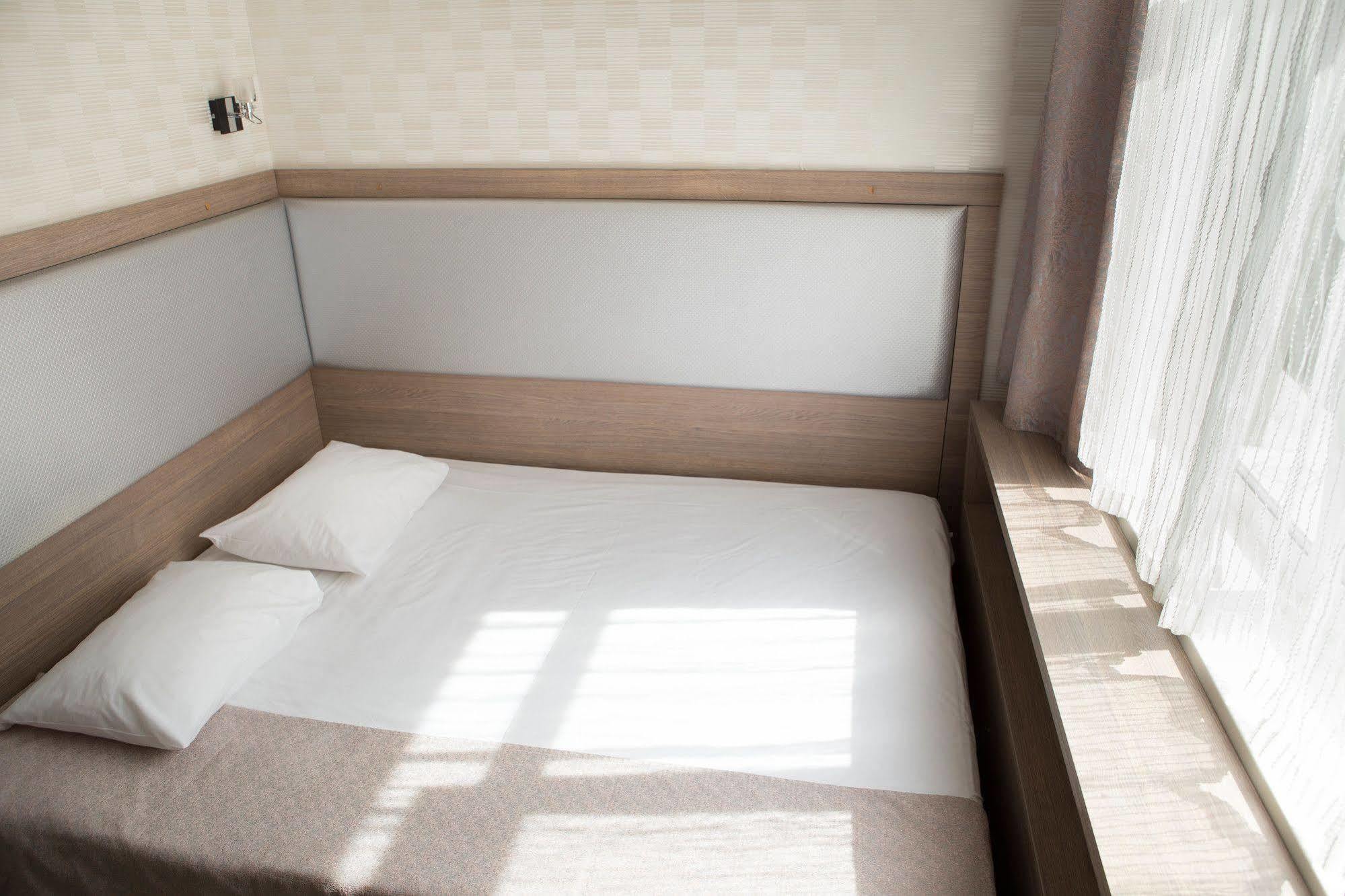 Hotel Elegant キエフ エクステリア 写真